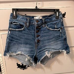 Abercrombie Mom Short High Rise Size 26